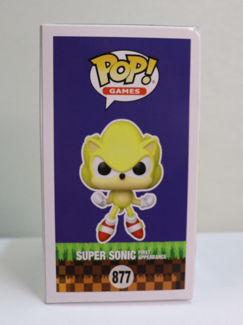 Games - Super Sonic (First Appearance) Glow SDCC Funko POP! #877